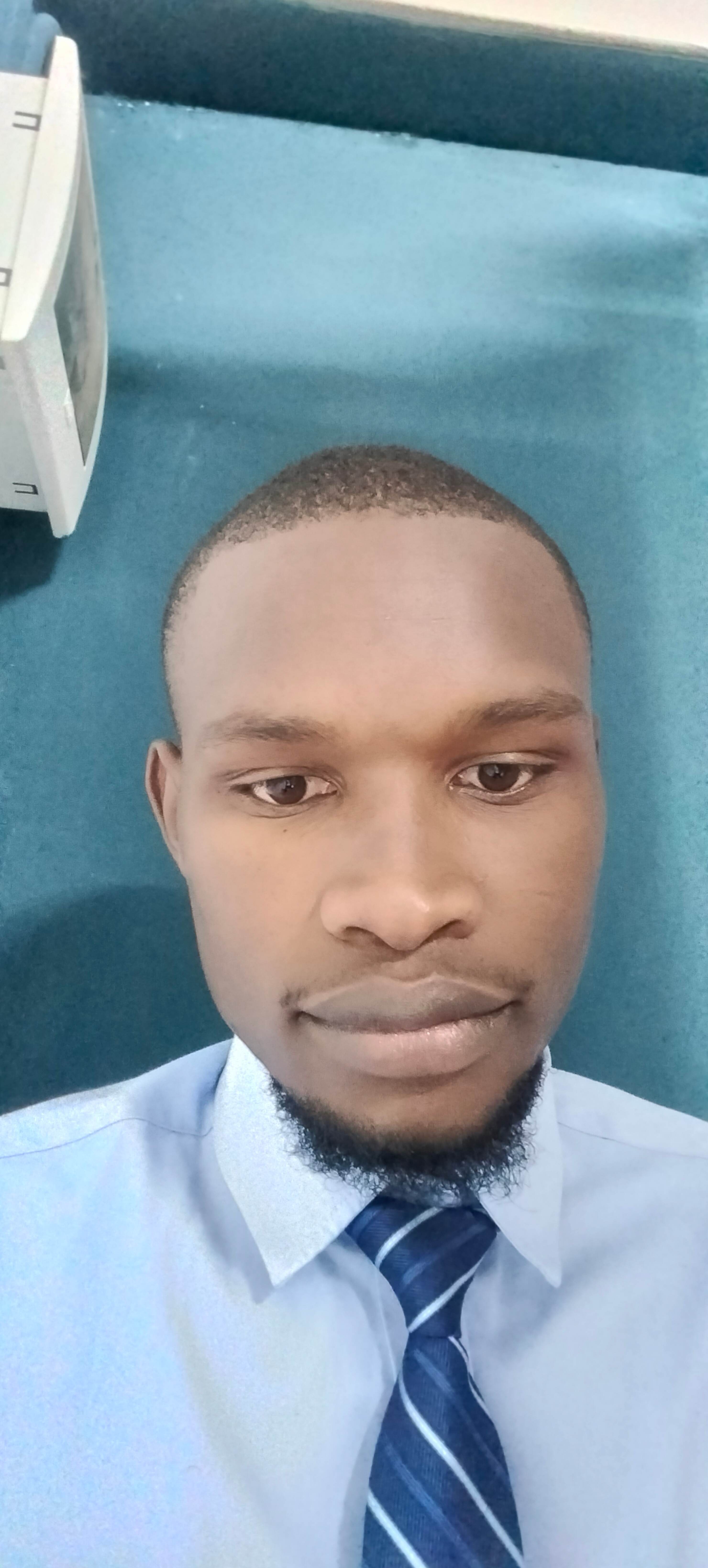 Ian Muiruri Waiganjo - Professional Web Developer